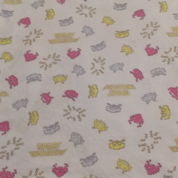 Space Invaders t-shirt - Picture 2 of 3